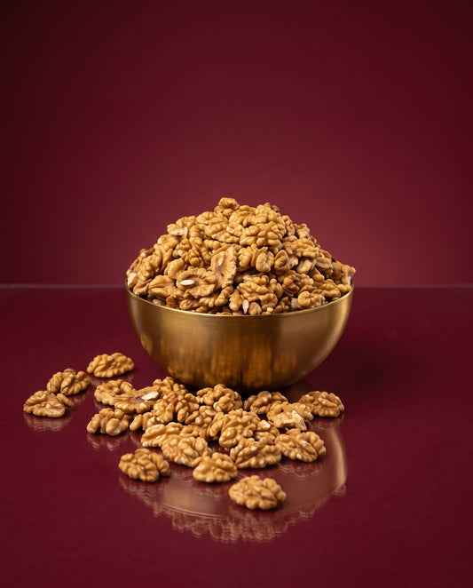 Walnut without shells (مغز اخروٹ)