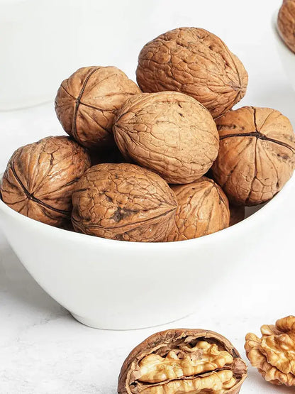 Akhrot (Whole Walnuts)